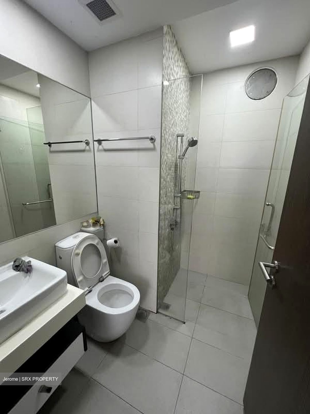 Suites 28 (D14), Apartment #562658331